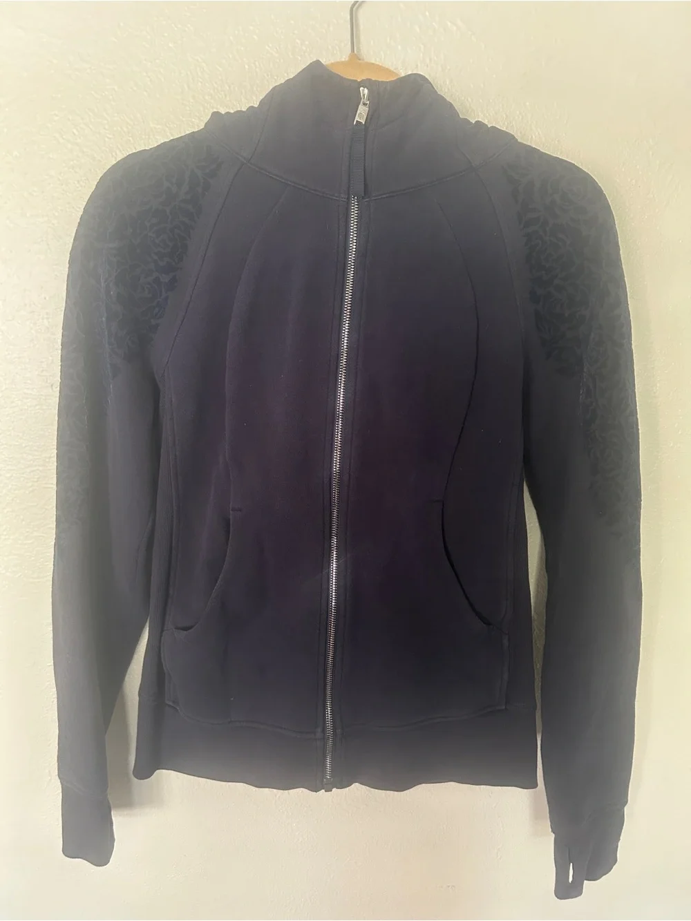 lululemon athletica preowned scuba